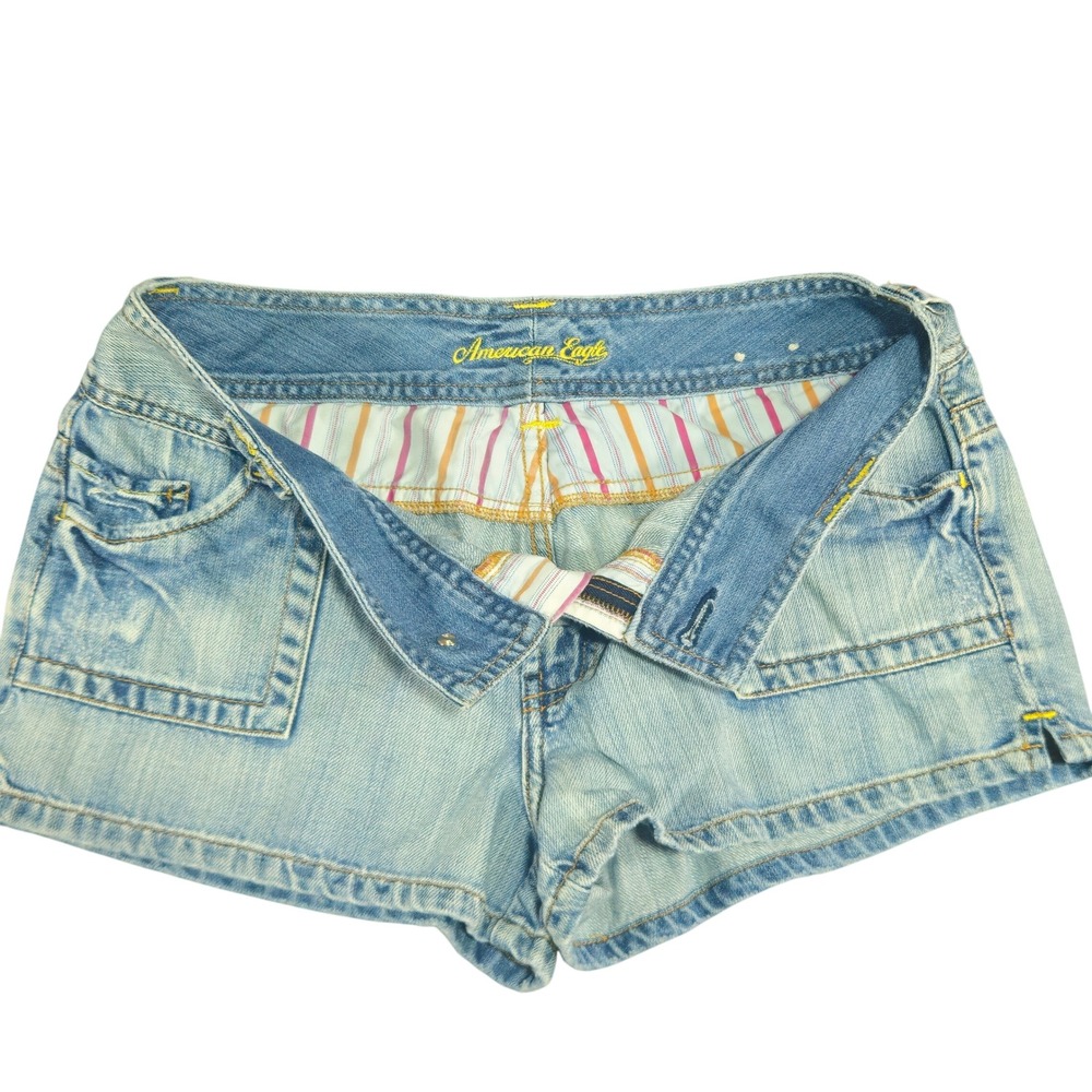 American Eagle Womens Light Wash Denim Shorts Size 8 Low Rise Y2K Boho Mini